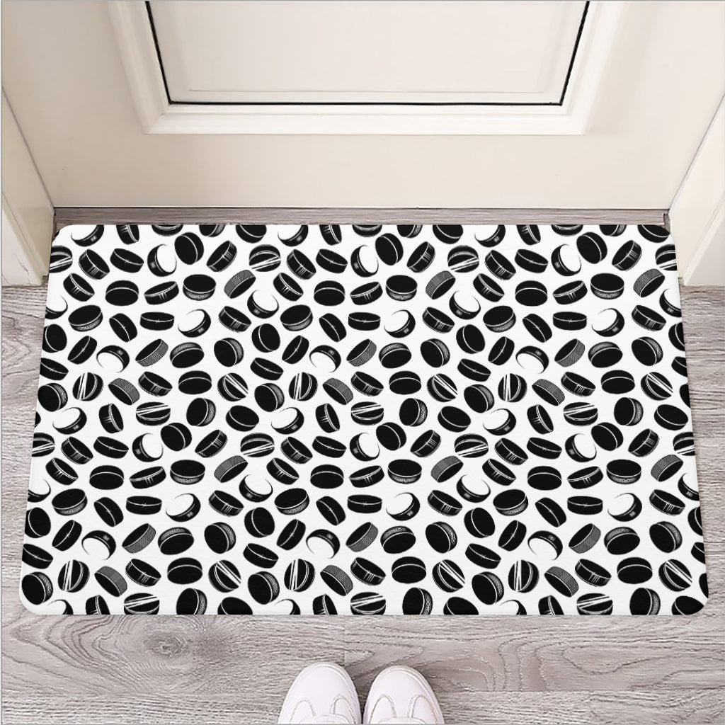 Hockey Puck Pattern Print Rubber Doormat