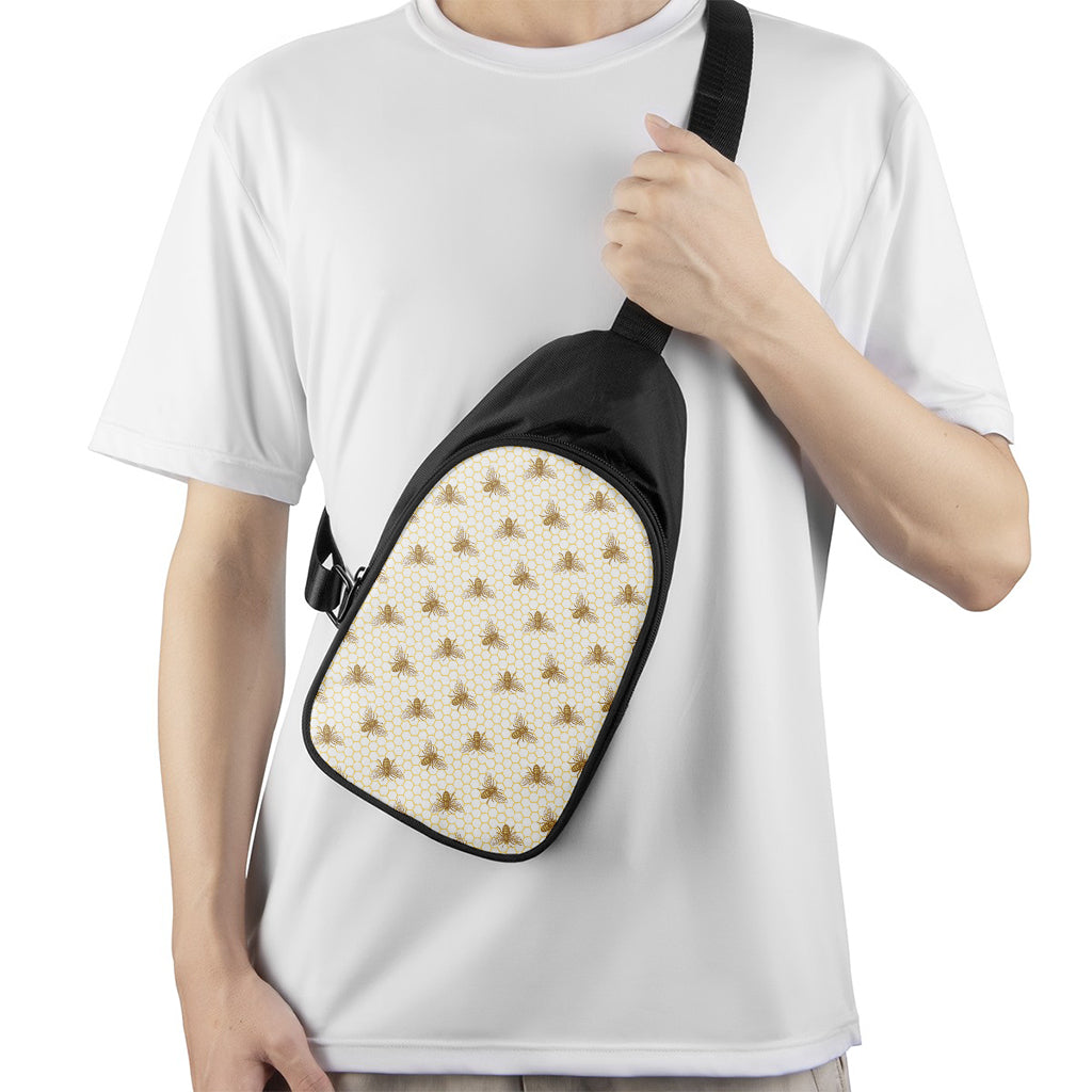 Honey Bee Hive Pattern Print Chest Bag