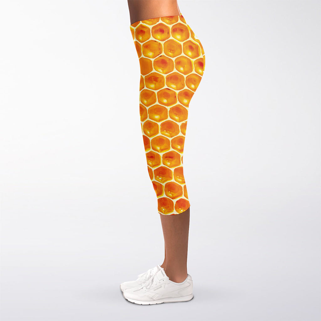 Honey Bee Hive Print Women's Capri Leggings