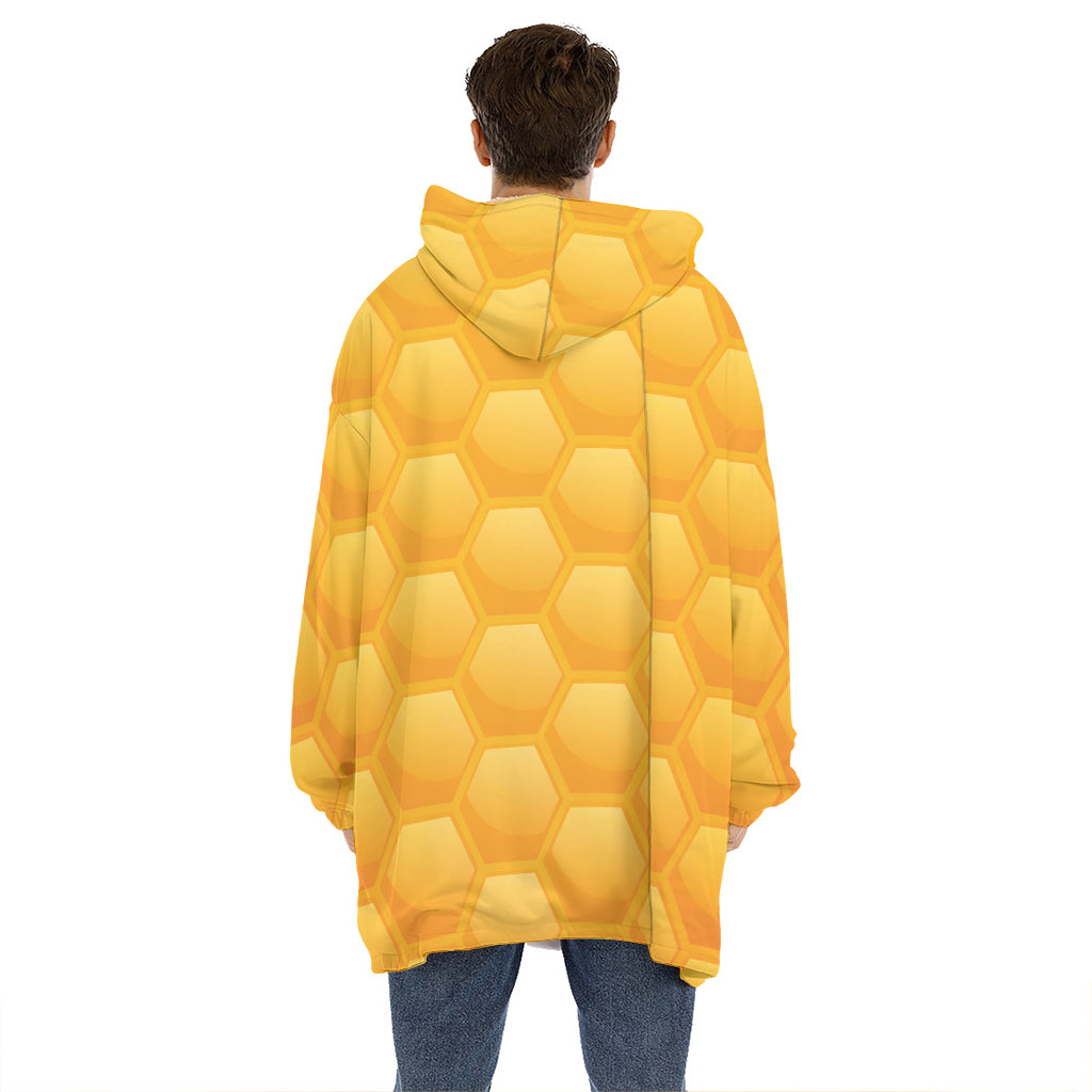 Honeycomb Pattern Print Hoodie Blanket