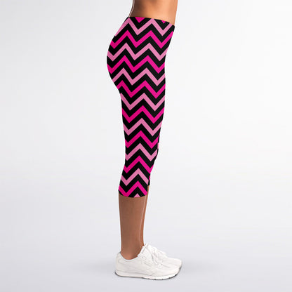 Hot Pink And Black Chevron Pattern Print Women's Capri Leggings