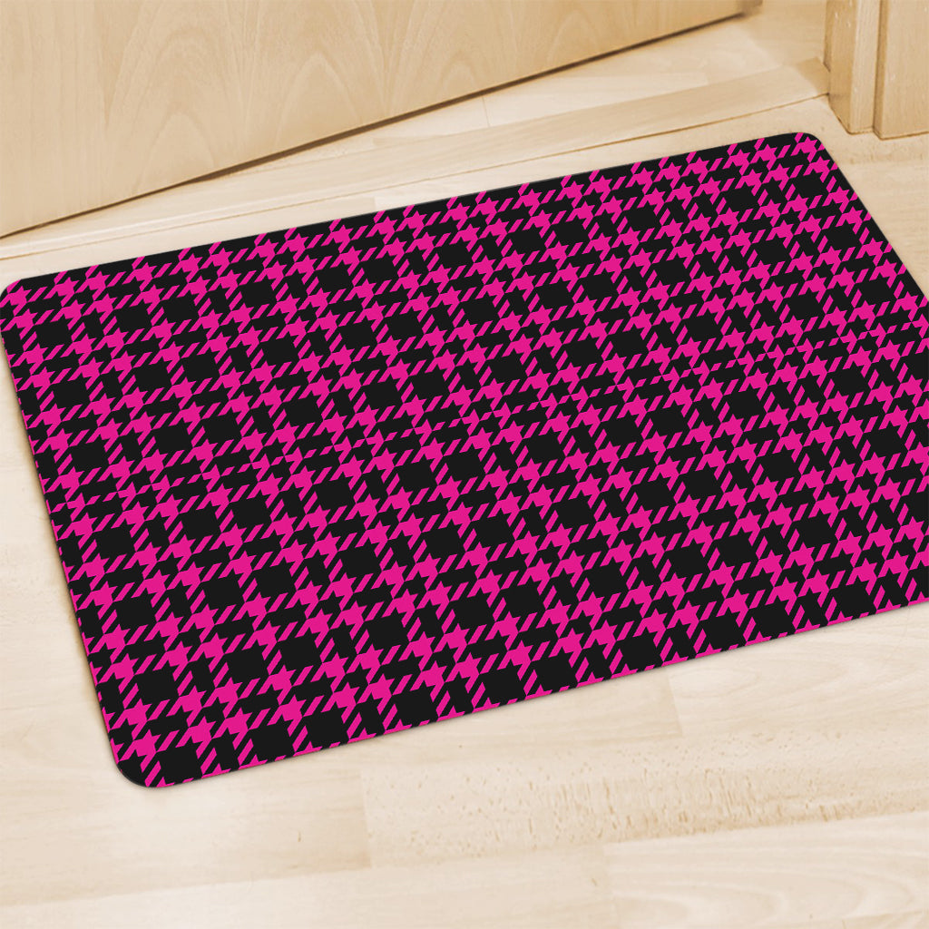 Hot Pink And Black Houndstooth Print Polyester Doormat