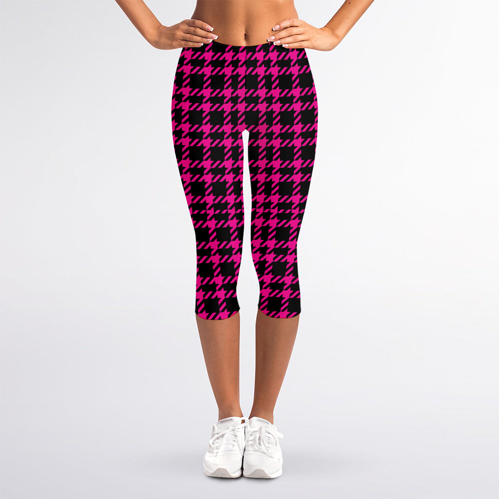 Hot Pink And Black Houndstooth Print Women's Capri Leggings