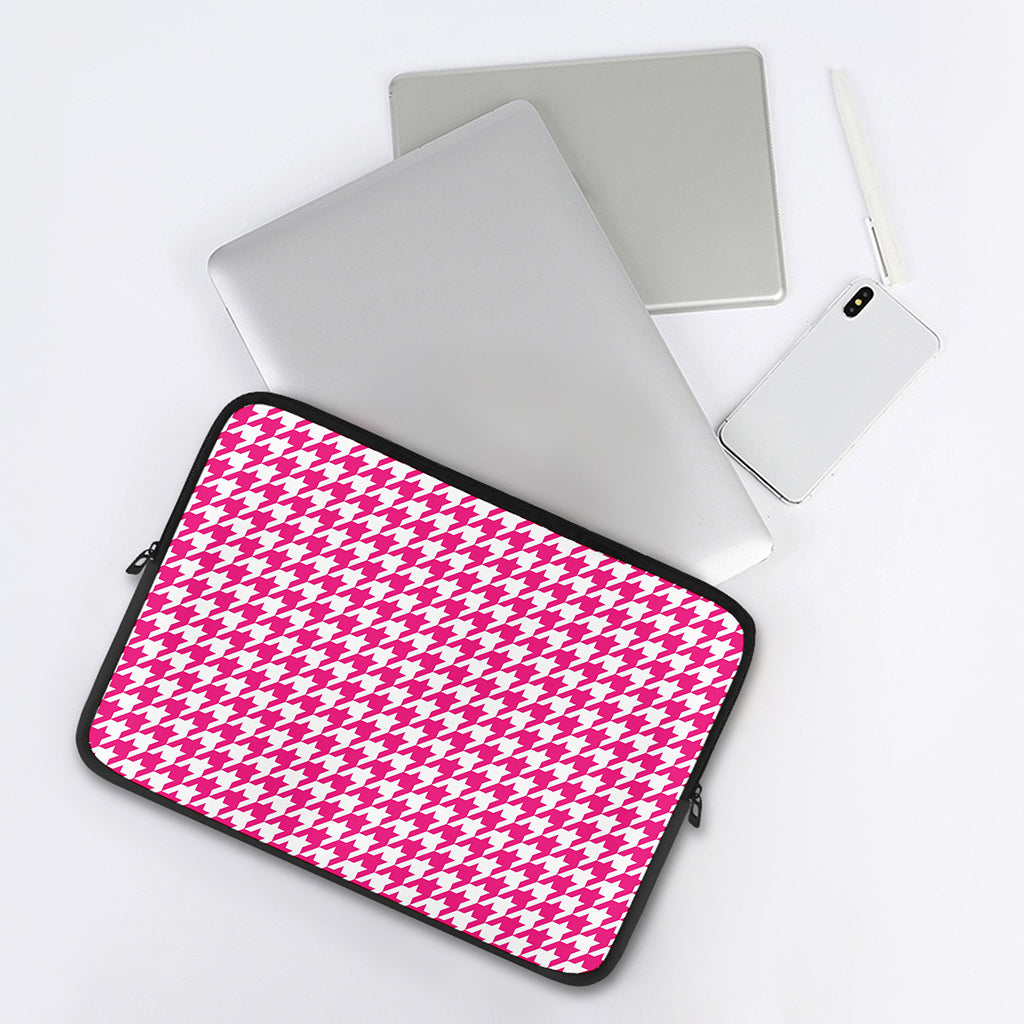 Hot Pink And White Houndstooth Print Laptop Sleeve