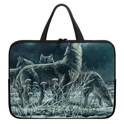 Howling Snowy Wolf Painting Print Laptop Sleeve With Handle
