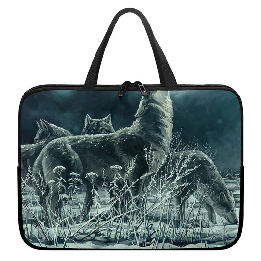 Howling Snowy Wolf Painting Print Laptop Sleeve With Handle