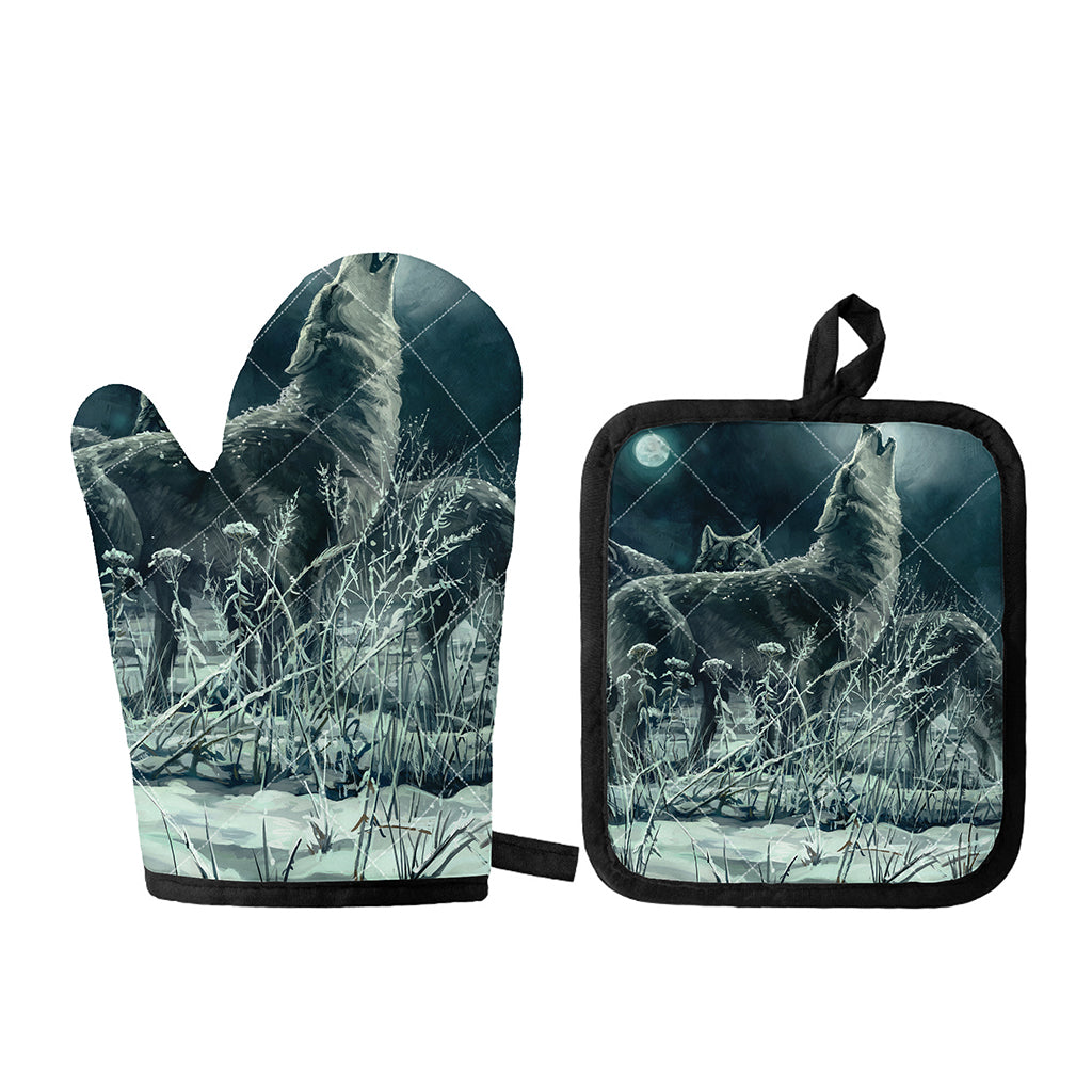 Howling Snowy Wolf Painting Print Oven Mitt And Pot Holder Set