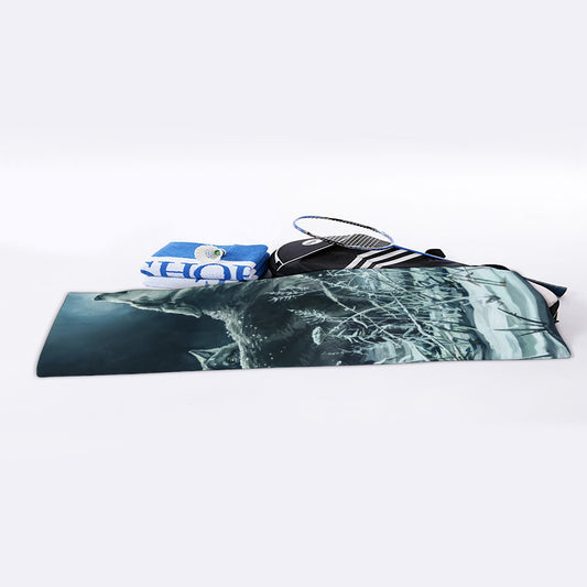 Howling Snowy Wolf Painting Print Sports Towel
