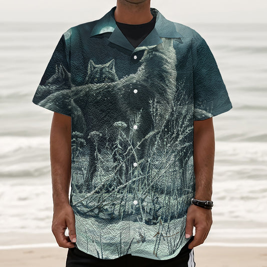 Howling Snowy Wolf Painting Print Textured Short Sleeve Shirt