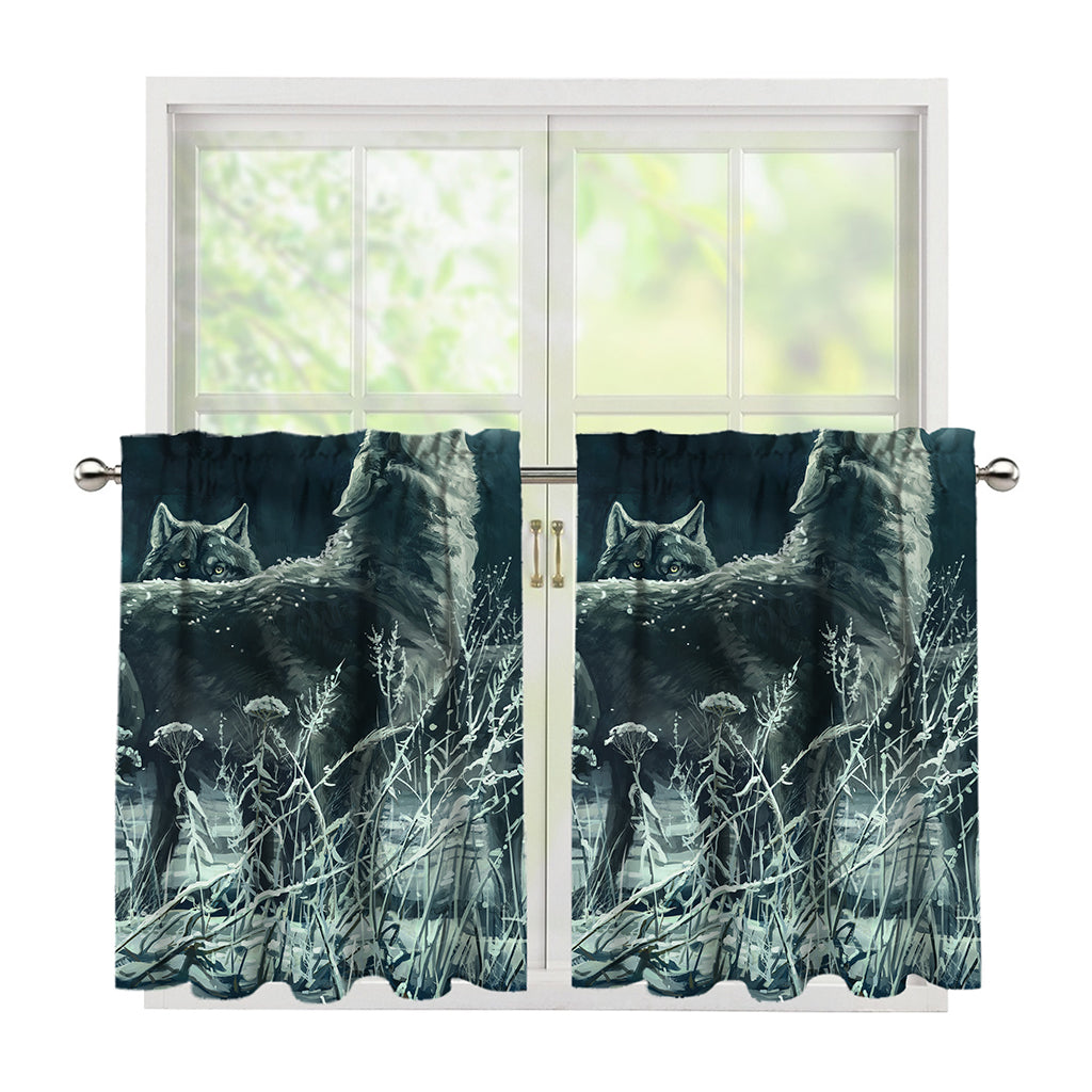 Howling Snowy Wolf Painting Print Tier Curtains