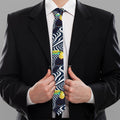 Illusion Toucan Print Necktie