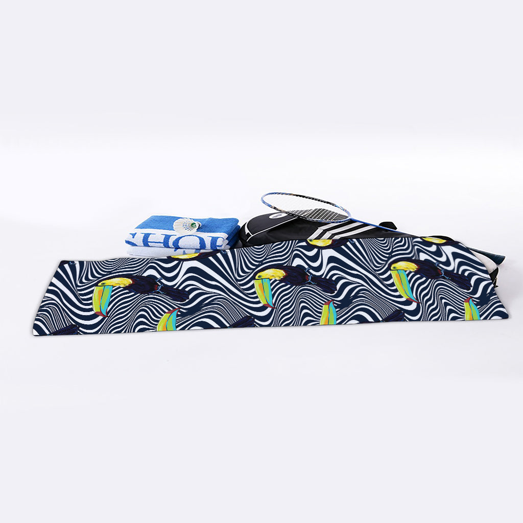 Illusion Toucan Print Sports Towel