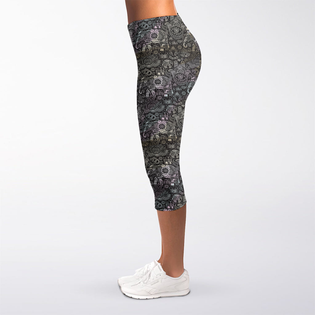 Indian Boho Elephant Pattern Print Women's Capri Leggings