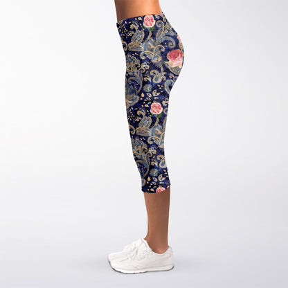 Indian Rose Paisley Pattern Print Women's Capri Leggings