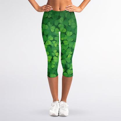 Irish Clover St. Patrick's Day Print Women's Capri Leggings