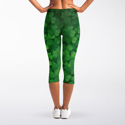 Irish Clover St. Patrick's Day Print Women's Capri Leggings