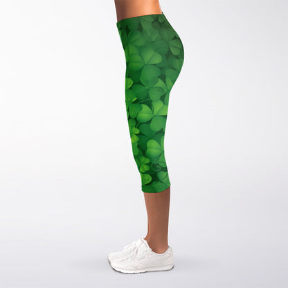 Irish Clover St. Patrick's Day Print Women's Capri Leggings