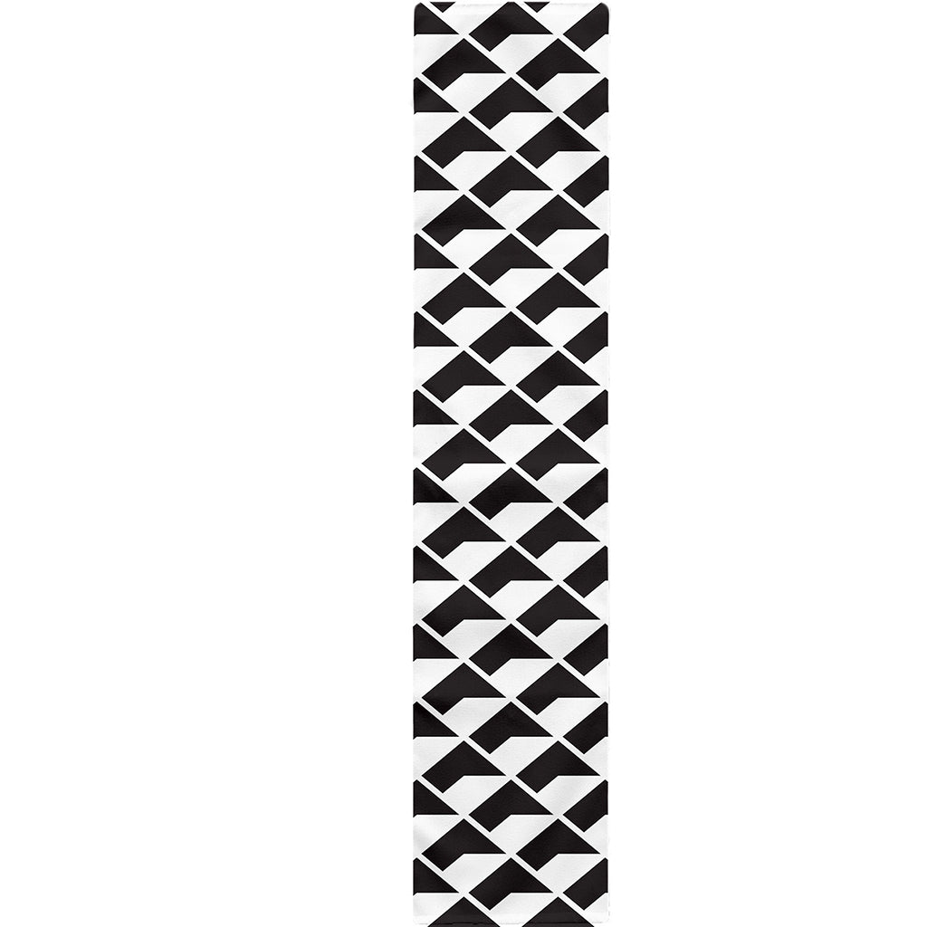 Isometric Geometric Pattern Print Table Runner
