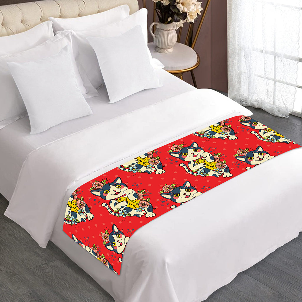 Japanese Cat Maneki Neko Pattern Print Bed Runner