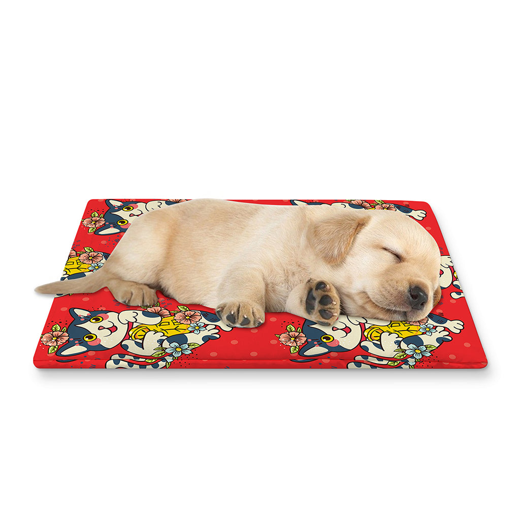 Japanese Cat Maneki Neko Pattern Print Pet Cooling Mat Cover