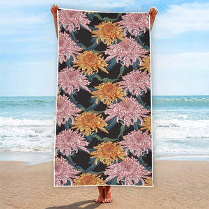 Japanese Chrysanthemum Pattern Print Beach Towel