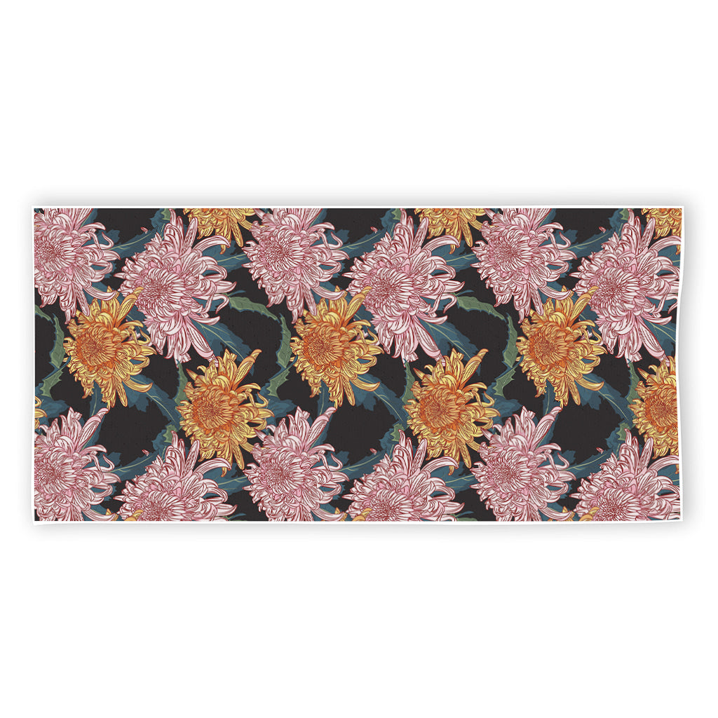 Japanese Chrysanthemum Pattern Print Beach Towel