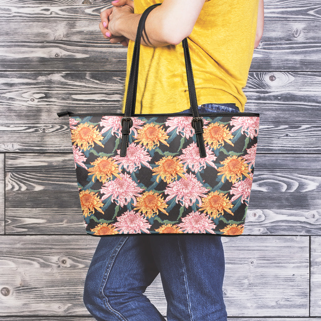 Japanese Chrysanthemum Pattern Print Leather Tote Bag