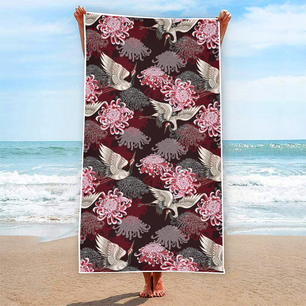 Japanese Cranes And Chrysanthemums Print Beach Towel