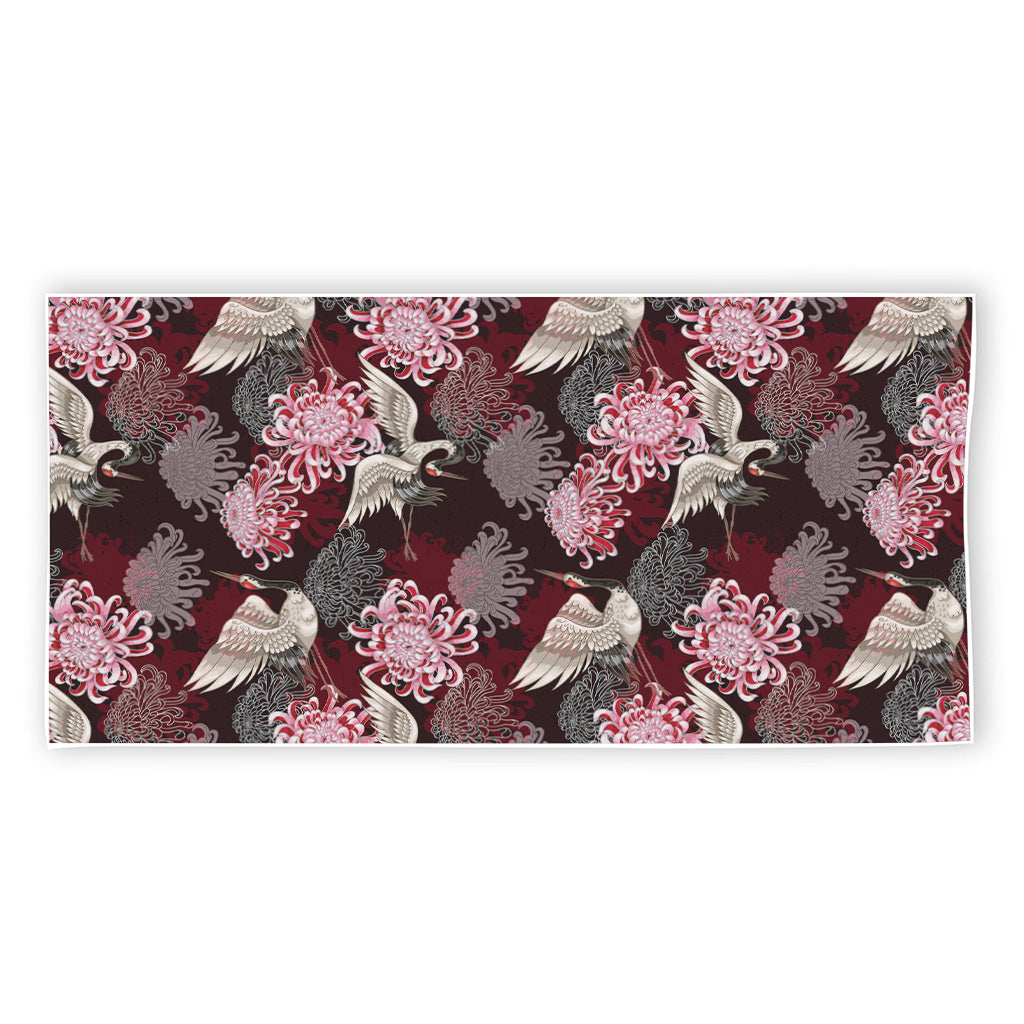 Japanese Cranes And Chrysanthemums Print Beach Towel