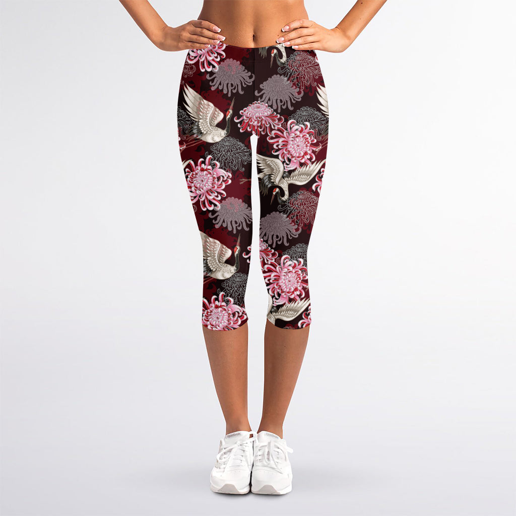 Japanese Cranes And Chrysanthemums Print Women's Capri Leggings