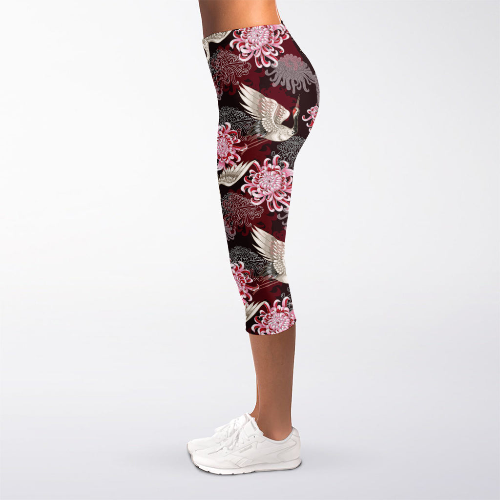 Japanese Cranes And Chrysanthemums Print Women's Capri Leggings