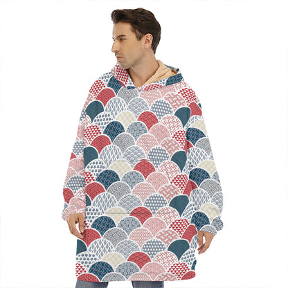 Japanese Geometric Pattern Print Hoodie Blanket