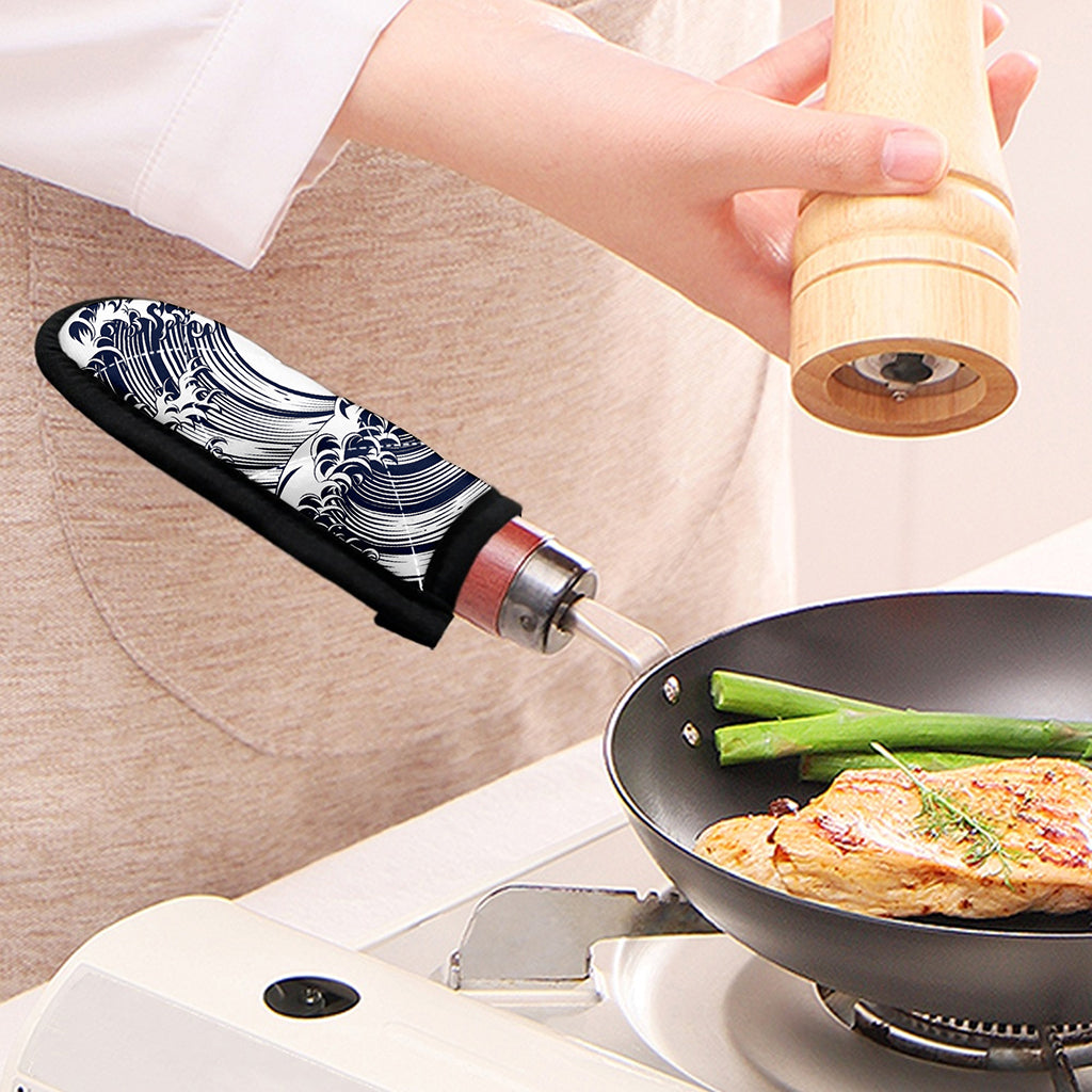 Japanese Kanagawa Wave Print Skillet Handle Cover