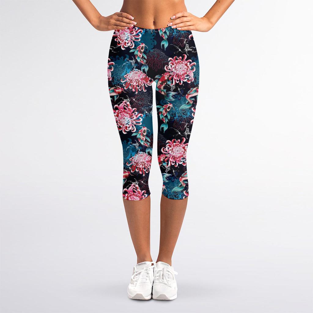 Japanese Koi And Chrysanthemums Print Women's Capri Leggings