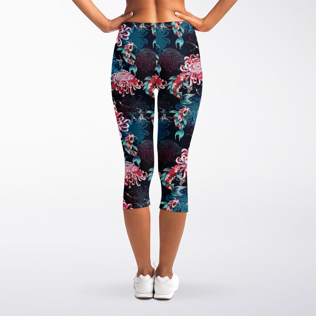 Japanese Koi And Chrysanthemums Print Women's Capri Leggings