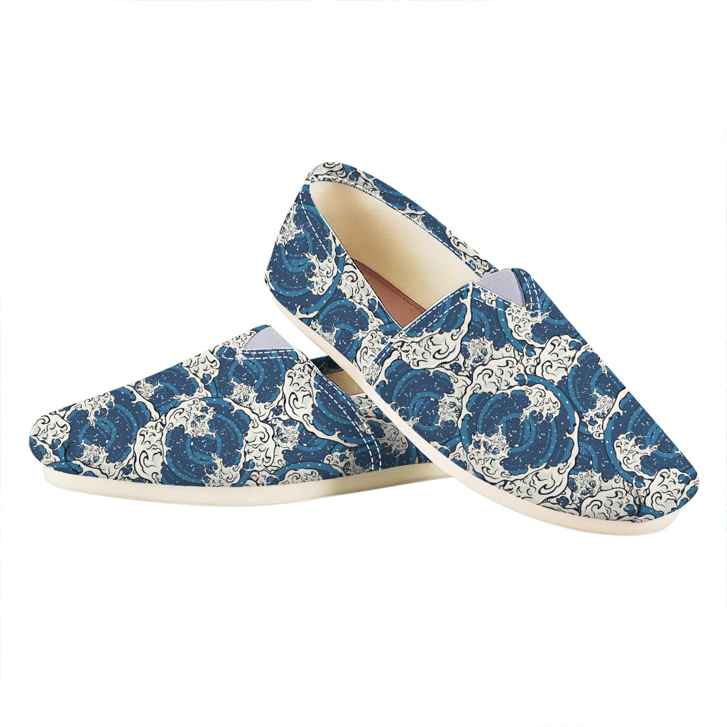 Japanese Ocean Wave Pattern Print Casual Shoes
