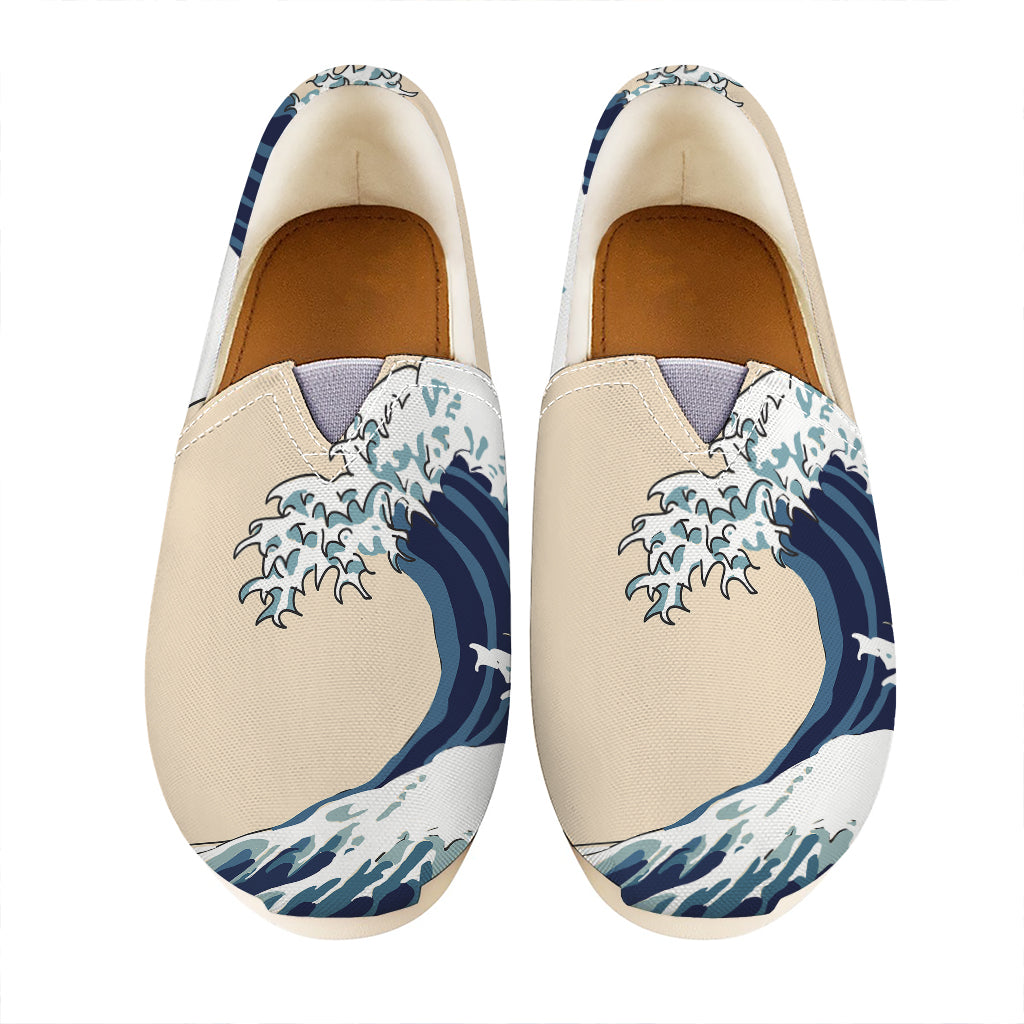 Japanese Ocean Wave Print Casual Shoes