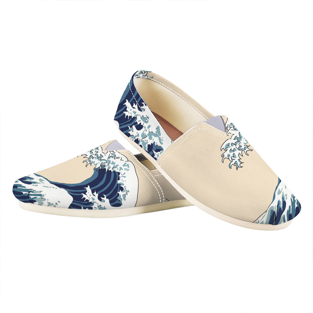 Japanese Ocean Wave Print Casual Shoes