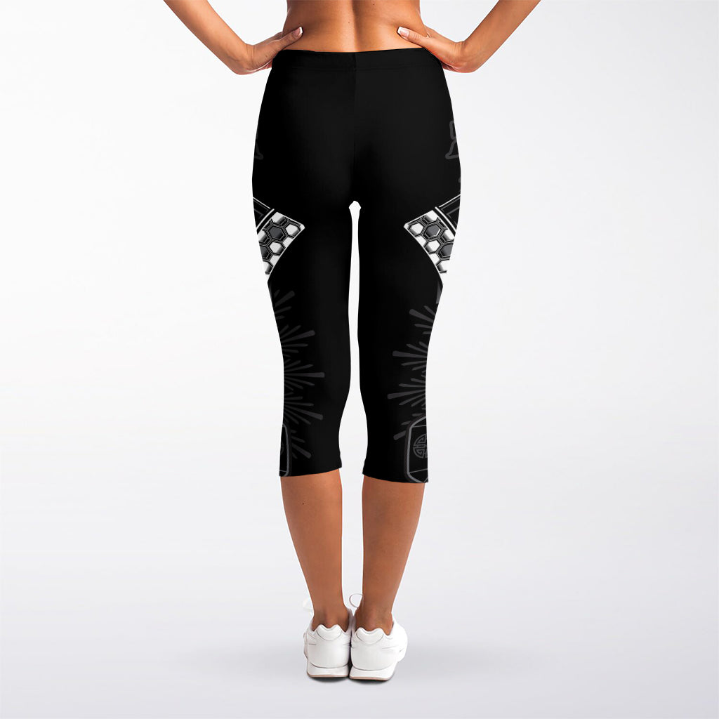 Japanese Samurai Warrior Print Women's Capri Leggings