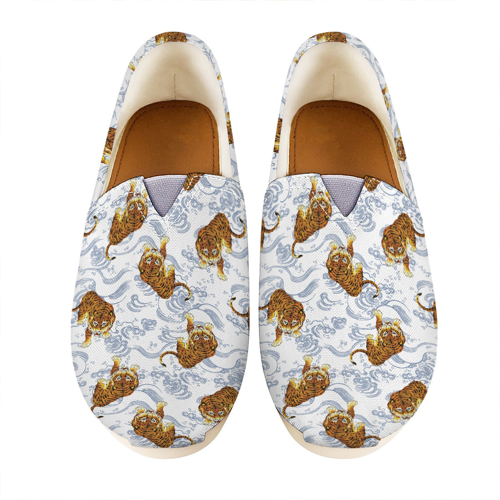 Japanese Tiger Pattern Print Casual Shoes