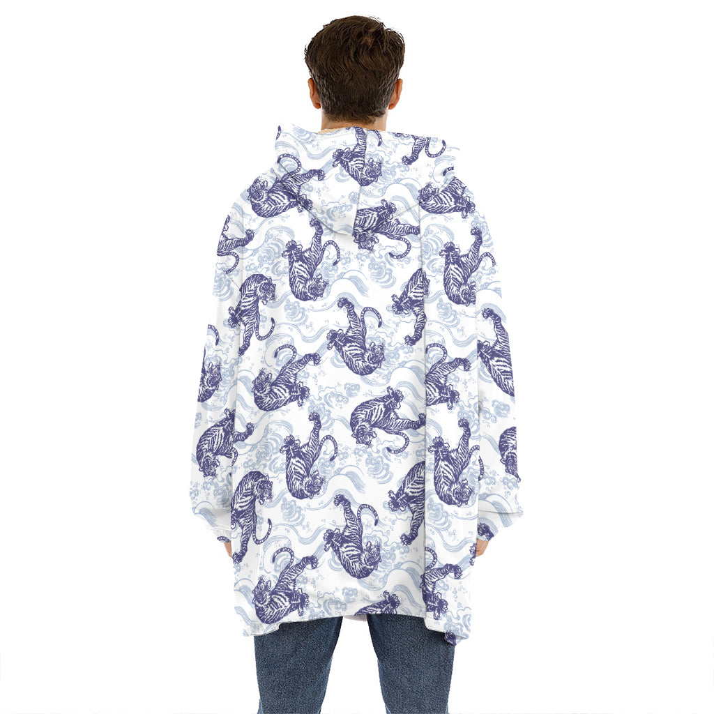 Japanese White Tiger Pattern Print Hoodie Blanket