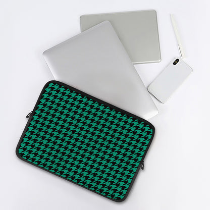 Jungle Green And Black Houndstooth Print Laptop Sleeve