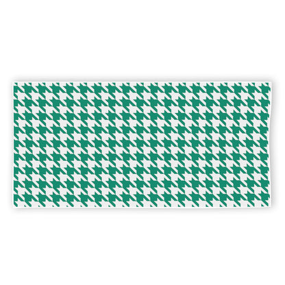Jungle Green And White Houndstooth Print Beach Towel