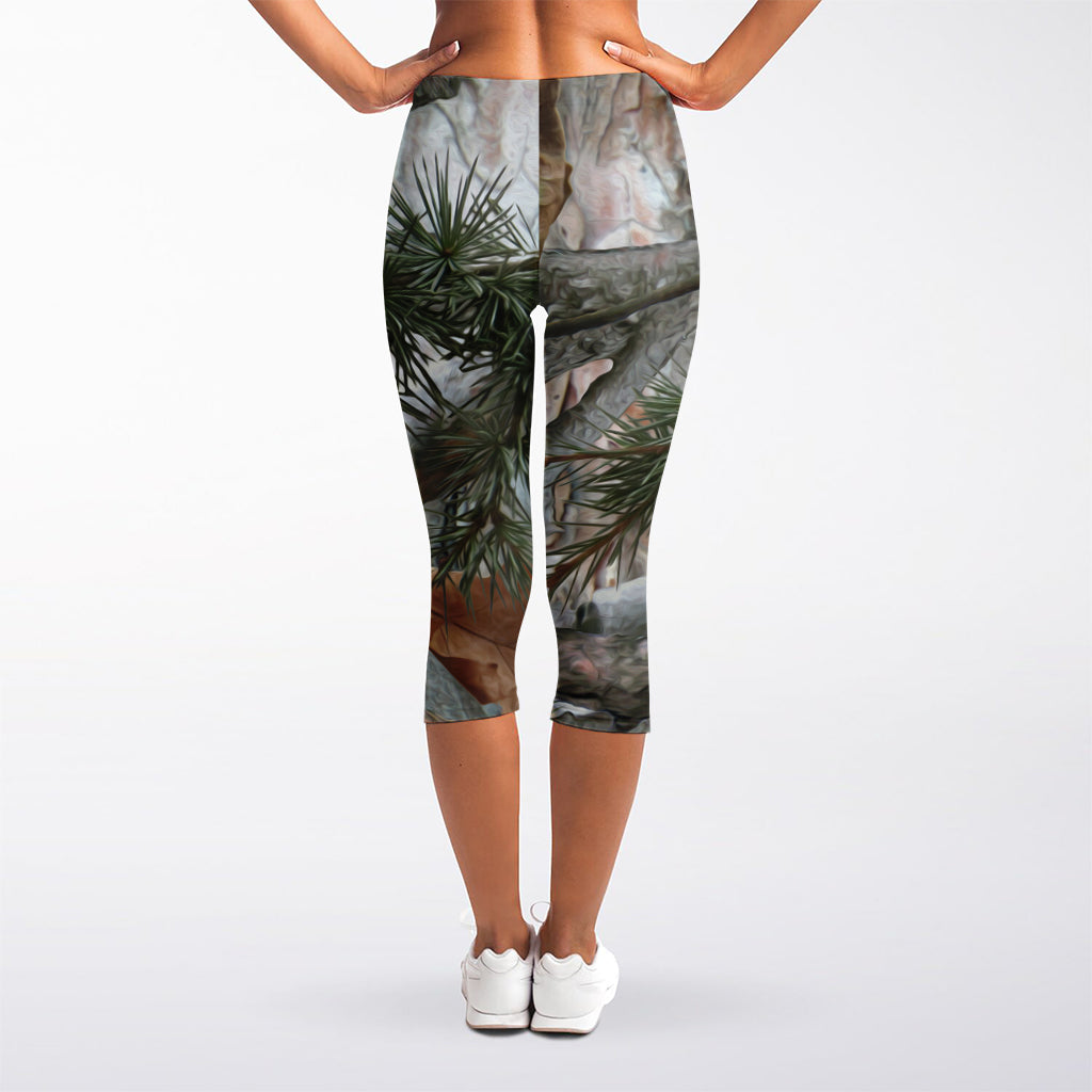 Jungle Hunting Camouflage Print Women's Capri Leggings
