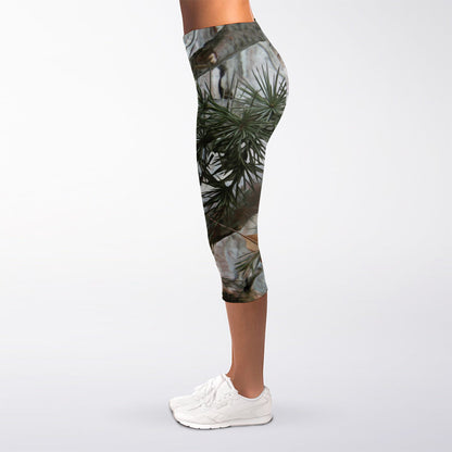 Jungle Hunting Camouflage Print Women's Capri Leggings
