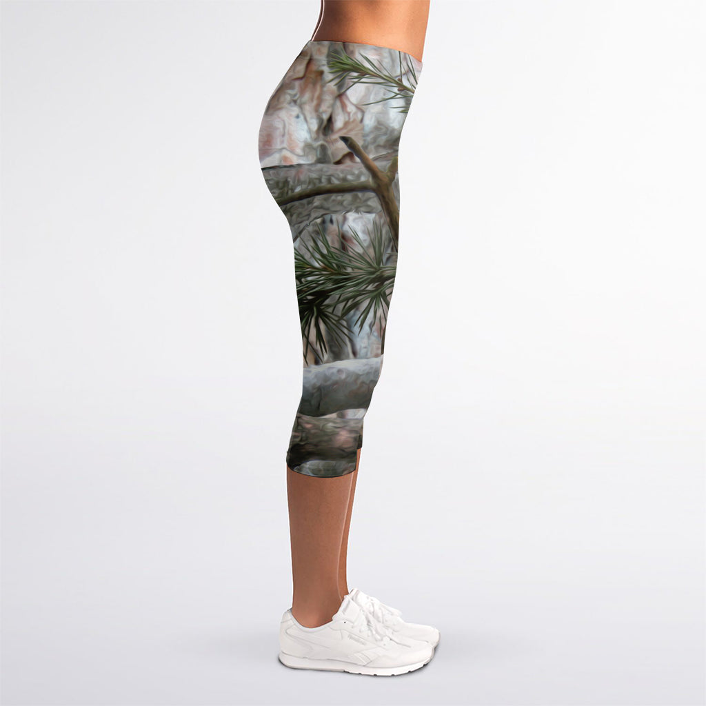 Jungle Hunting Camouflage Print Women's Capri Leggings