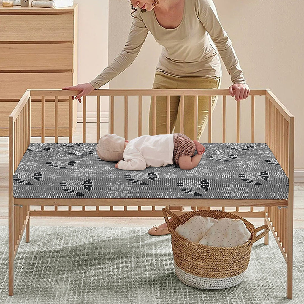 Knitted Raccoon Pattern Print Baby Crib Sheet
