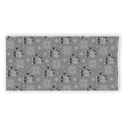 Knitted Raccoon Pattern Print Beach Towel