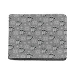 Knitted Raccoon Pattern Print Bifold Wallet