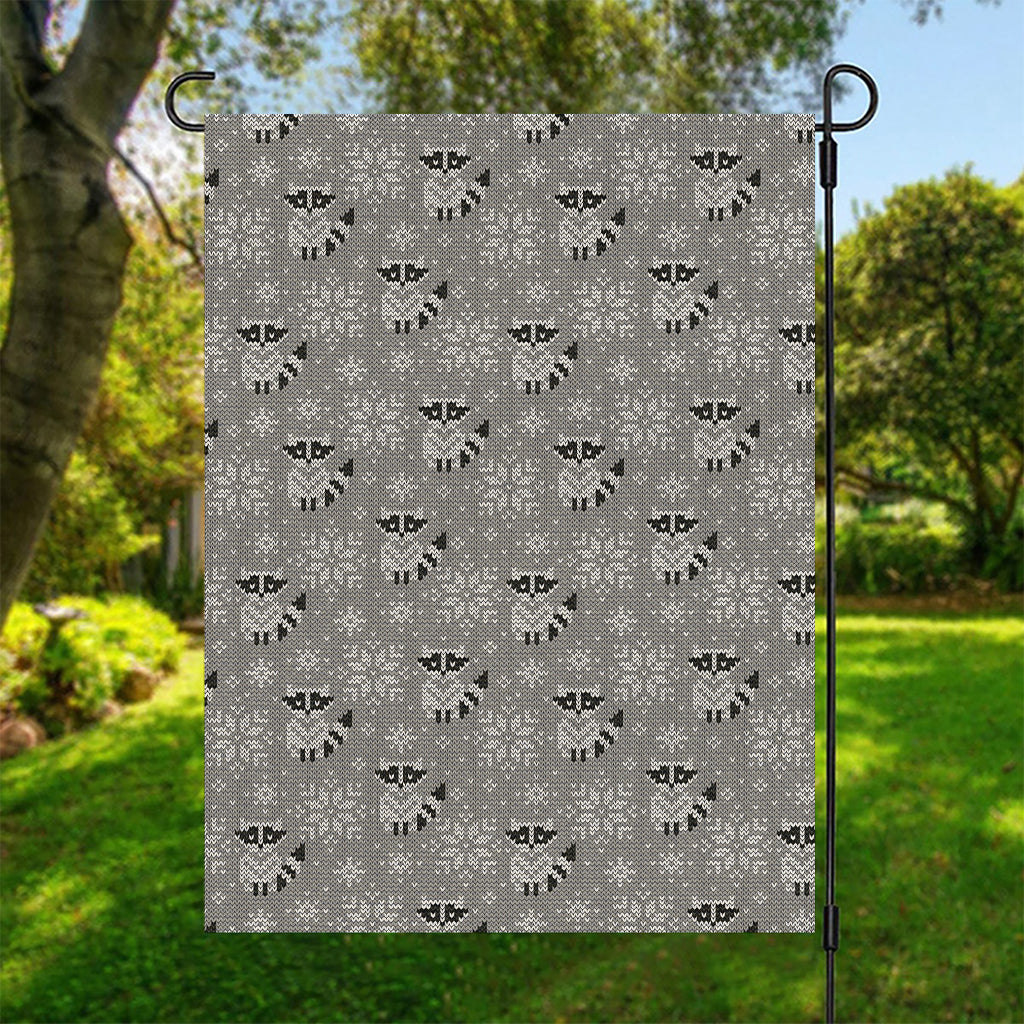 Knitted Raccoon Pattern Print Garden Flag